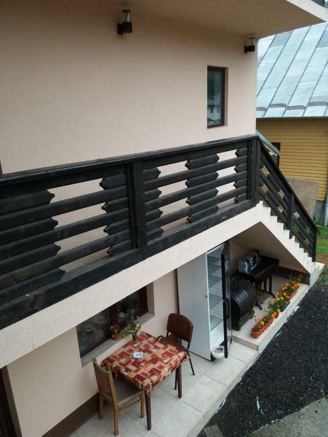 Hotel Lip Si Ely Dîmbovicioara Exteriér fotografie